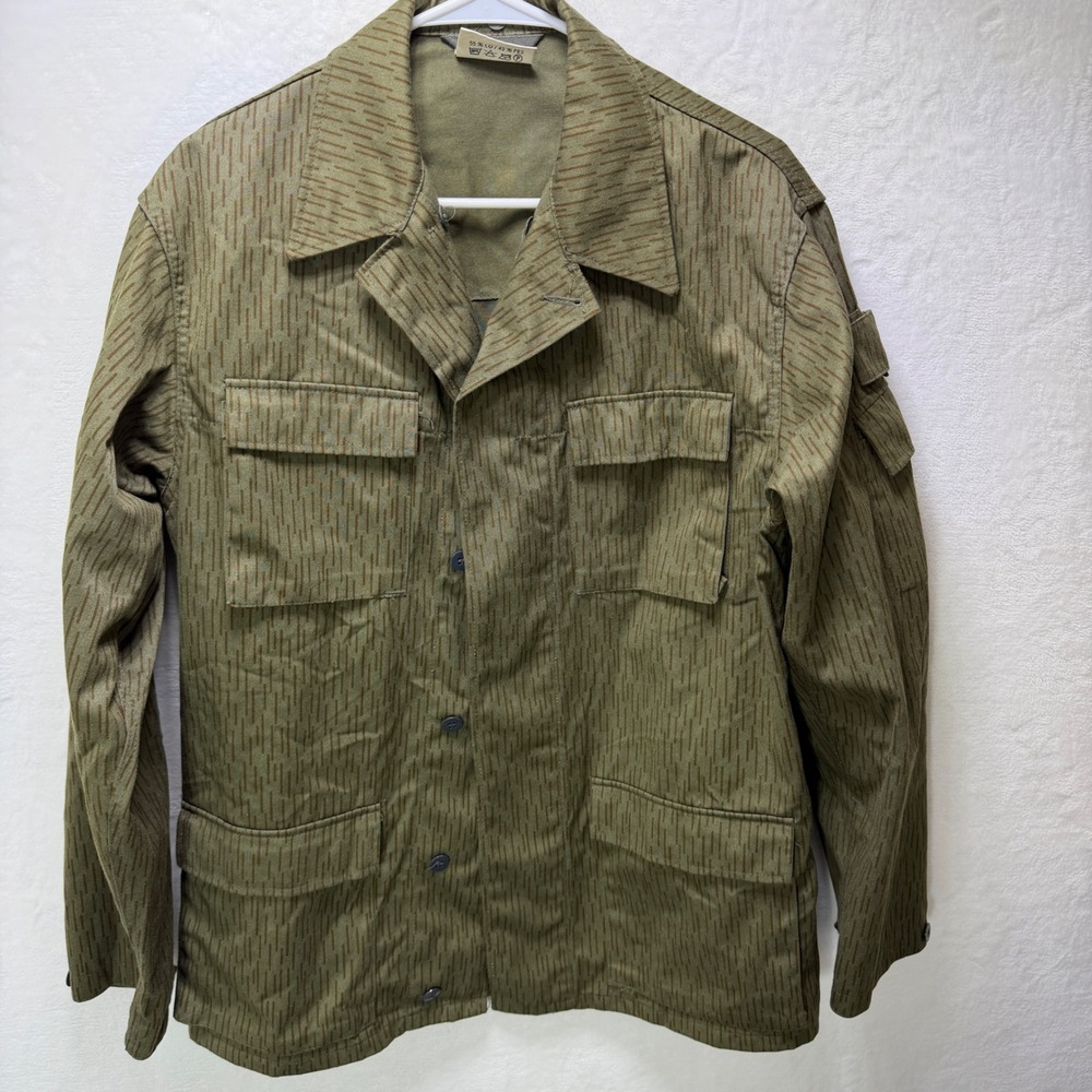 Vintage East Germany Strichtarn Rain Camo Winter Field Jacket Medium GR50 NVA